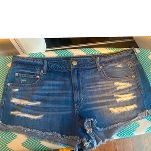 American eagle Tomgirl shortie denim